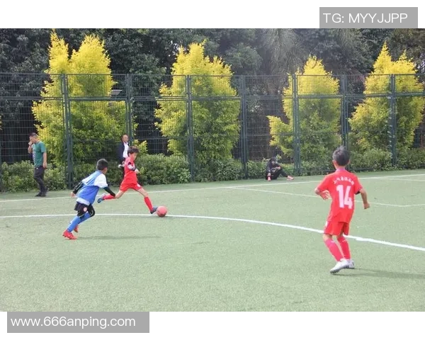 万正足球引领新时代足球潮流助力青少年成长与发展