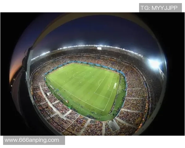 精彩足球解说赛况全景回顾与分析让你尽享比赛激情与战术魅力